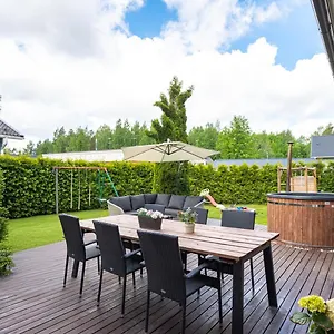 Peaceful Wood-fired Sauna Гостевой дом